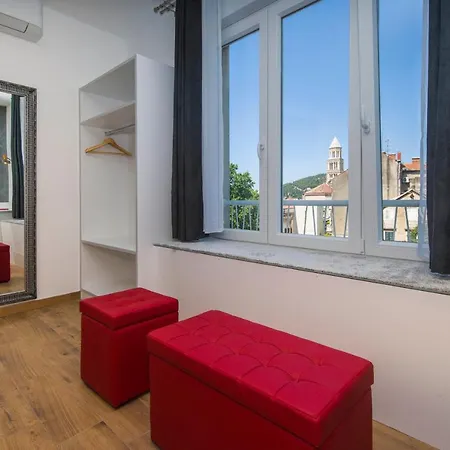 Luxury * Split