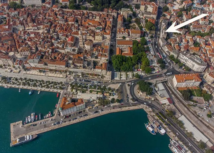 アパート Luxury スプリト